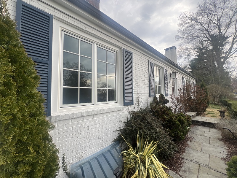 Pella Lifestyles Casement Window Project in Hamden, CT